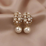 Boucles d'oreilles — Fleurs Élégantes avec Perles